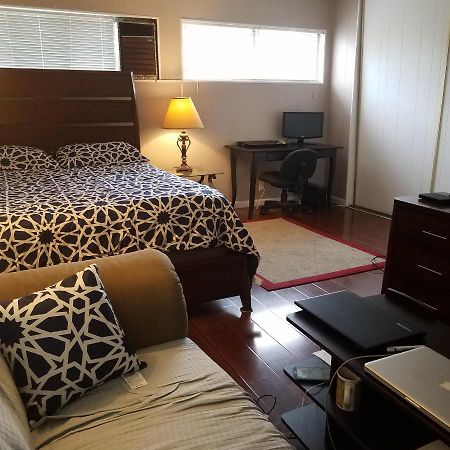 Woodland Hills Best Priced Room Los Ángeles Exterior foto